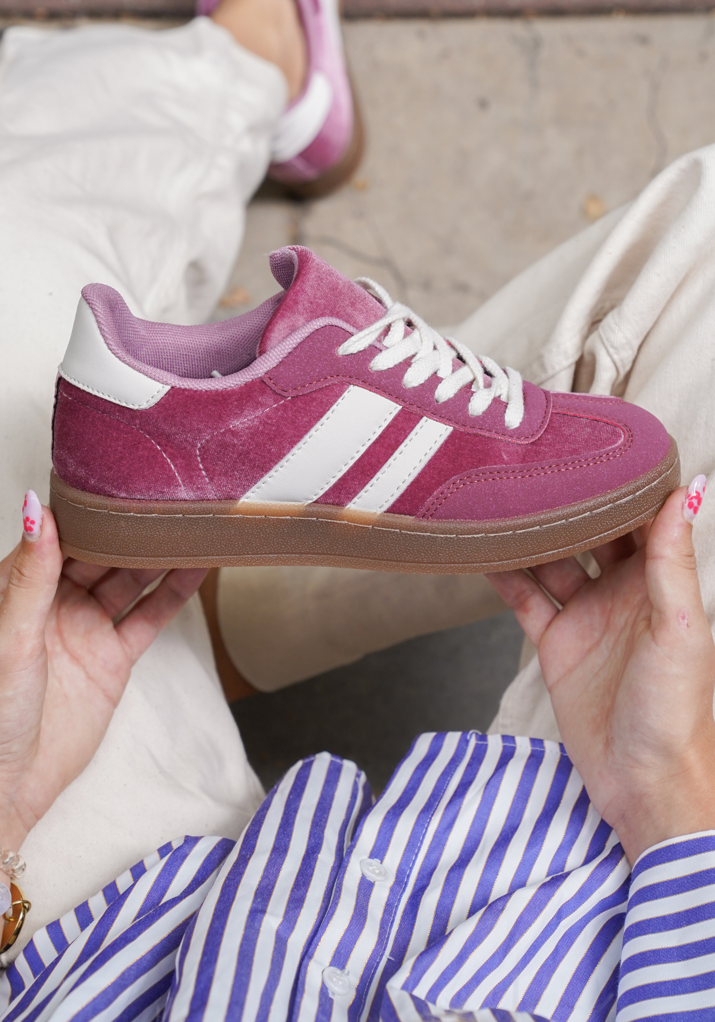 BASKETS VINTAGE ROSE ET BLANC - Casualmode.fr