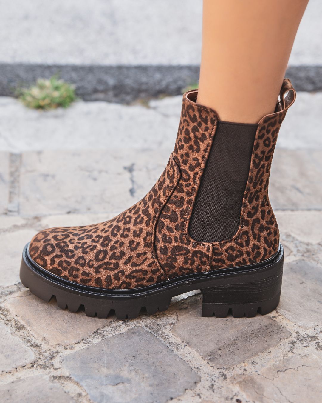 BOTTINES IMPRIMÉ LÉOPARD TALON CRANTÉ - Casualmode.fr