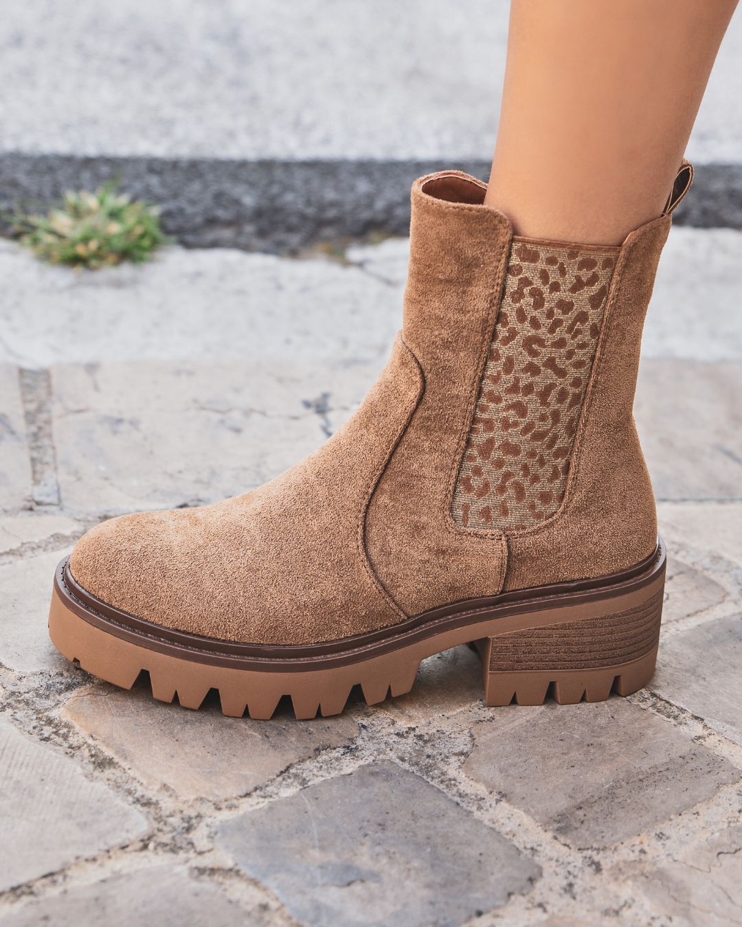 BOTTINES CAMEL AVEC ÉLASTIQUE IMPRIMÉ - Casualmode.fr