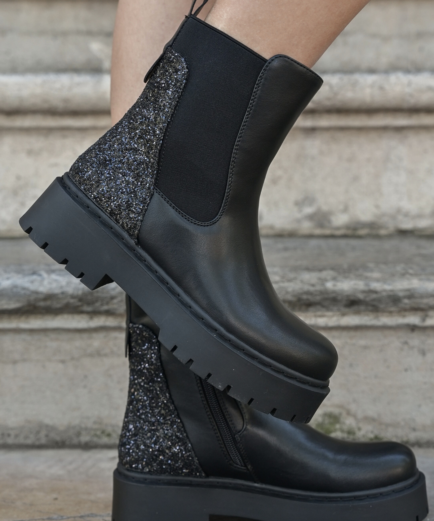 BOTTINES NOIRES CHELSEA – ARRIÈRE PAILLETTES - Casualmode.fr