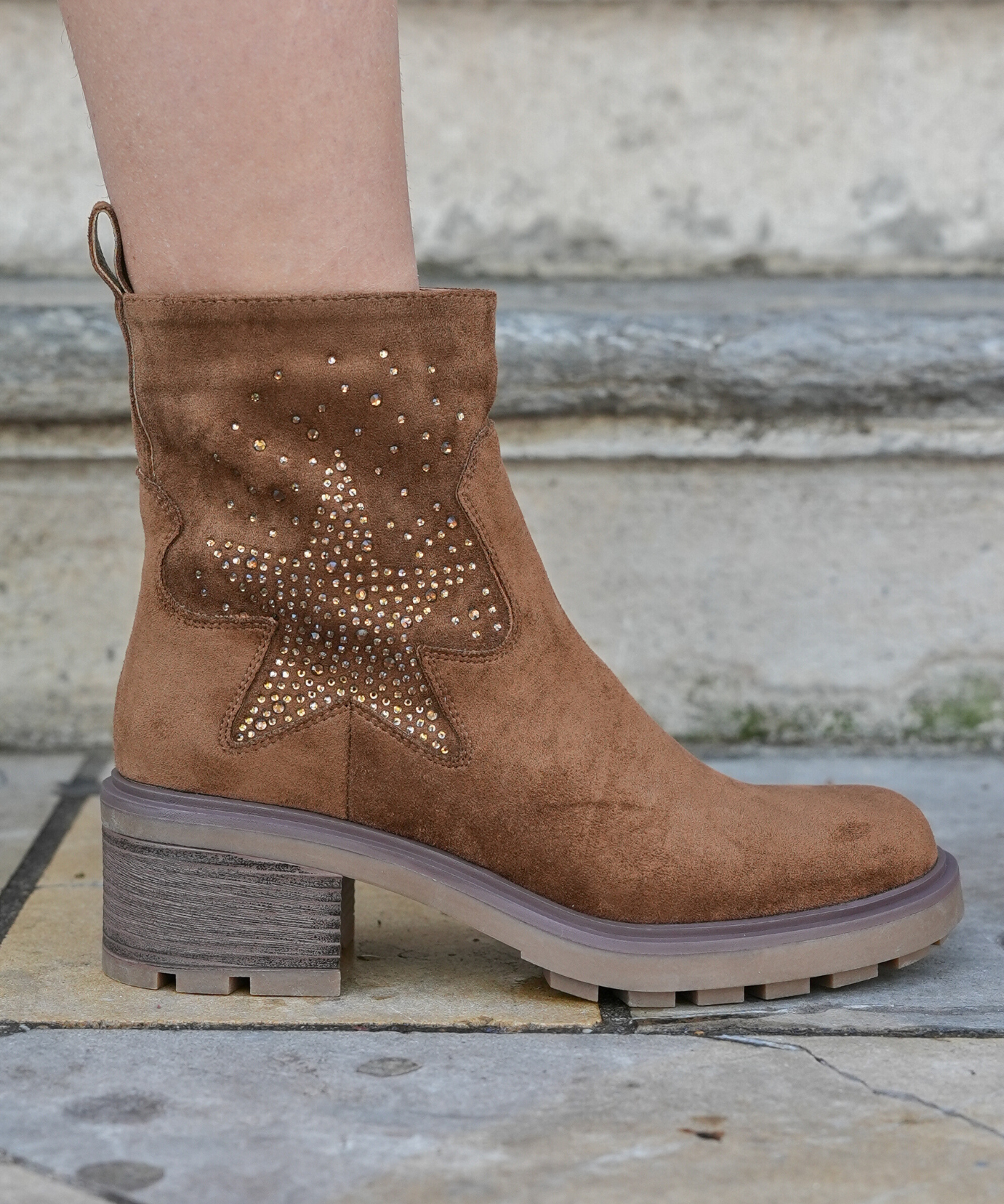 BOTTINES CAMEL ÉTOILE STRASS – TALON 5 CM - Casualmode.fr