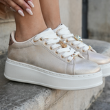 SNEAKERS PLATEFORME DORÉES FEMME AVEC DÉTAIL BIJOU