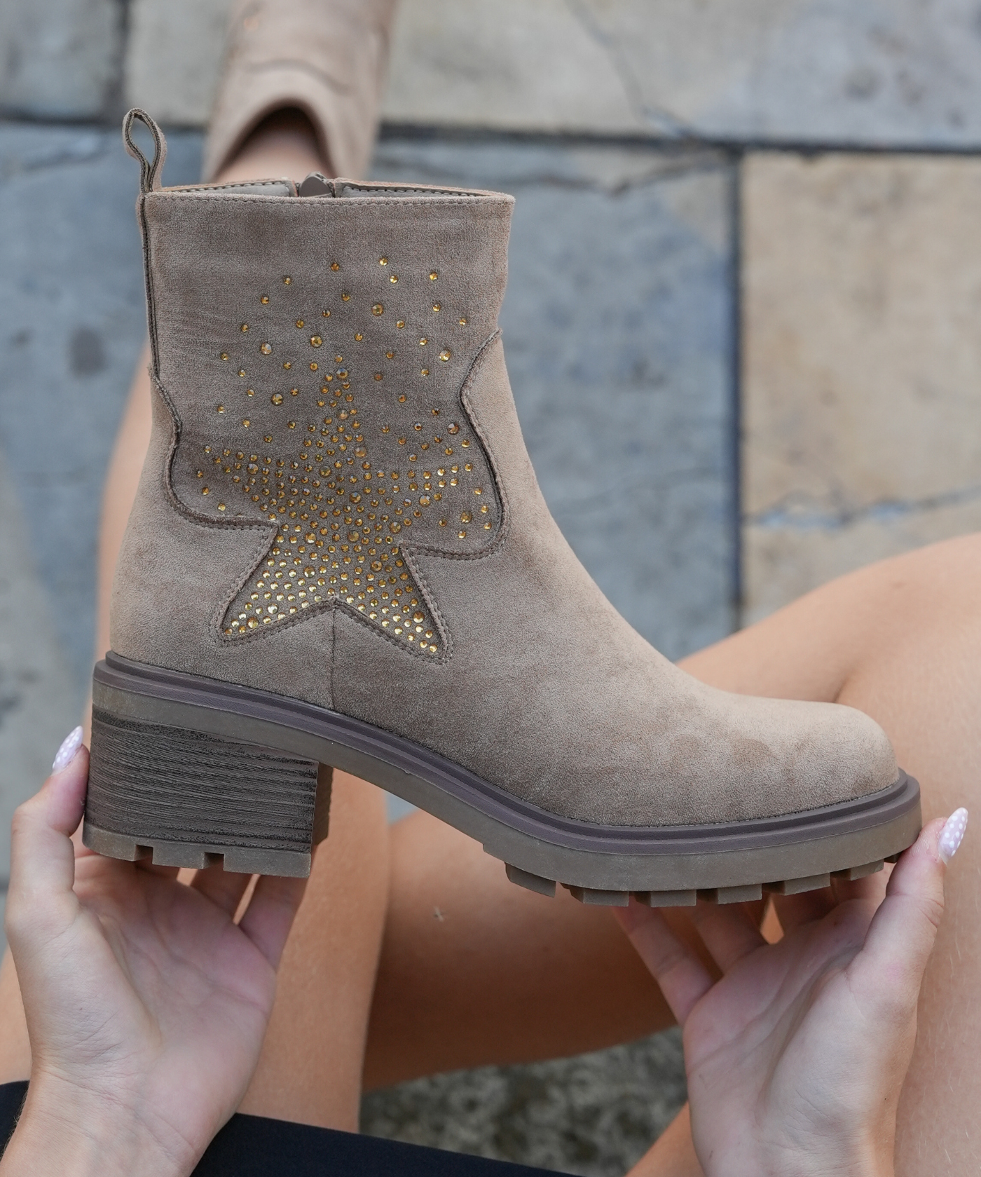 BOTTINES BEIGE ÉTOILE STRASS – TALON 5 CM - Casualmode.fr