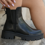 BOTTINES NOIRES CHELSEA – DÉTAIL ARRIÈRE CROC EFFECT