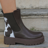 BOTTINES MARRON CHELSEA – ARRIÈRE MOTIF VACHE - Casualmode.fr