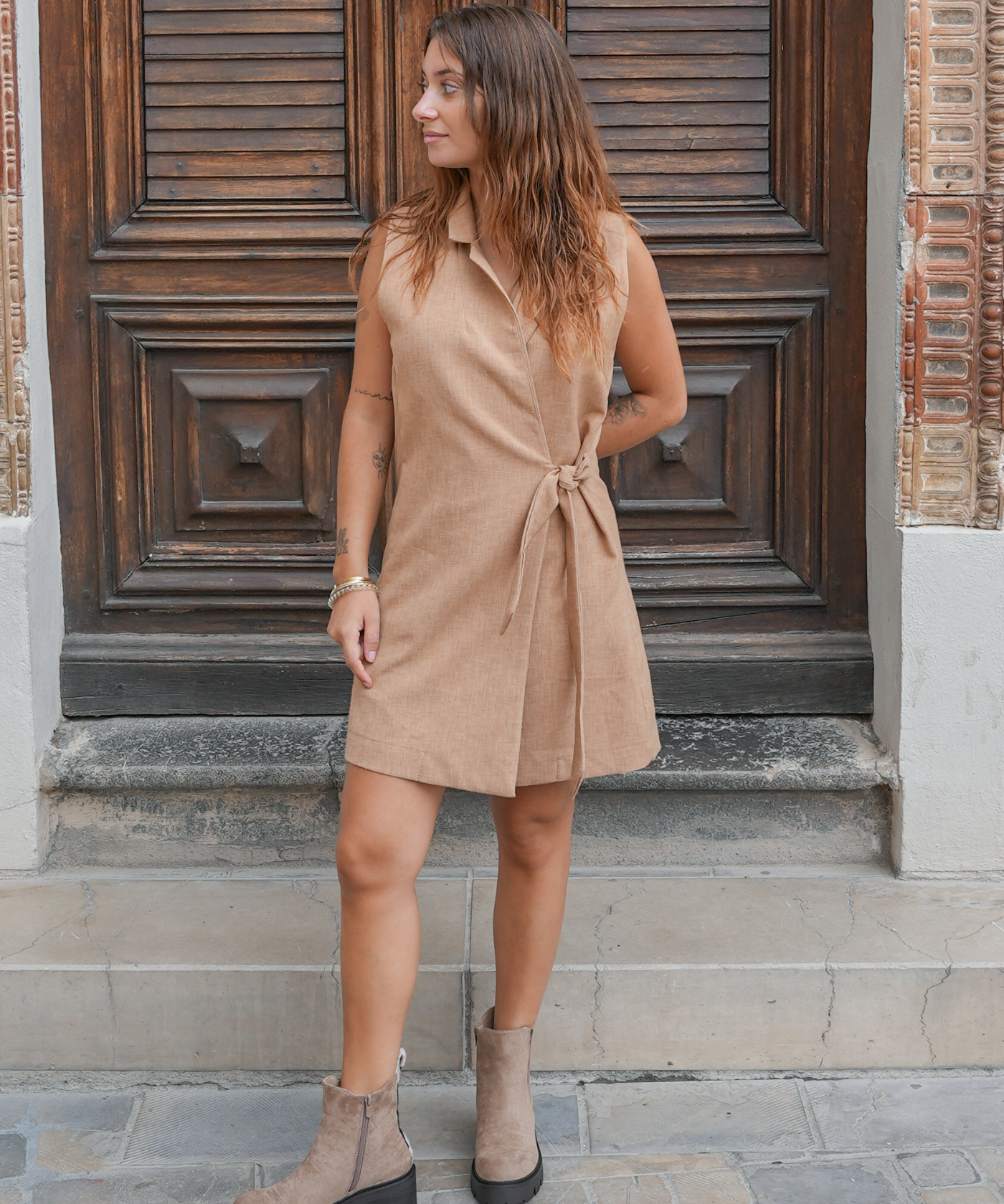 BOTTINES TAUPE À TALON ÉPAIS - Casualmode.fr