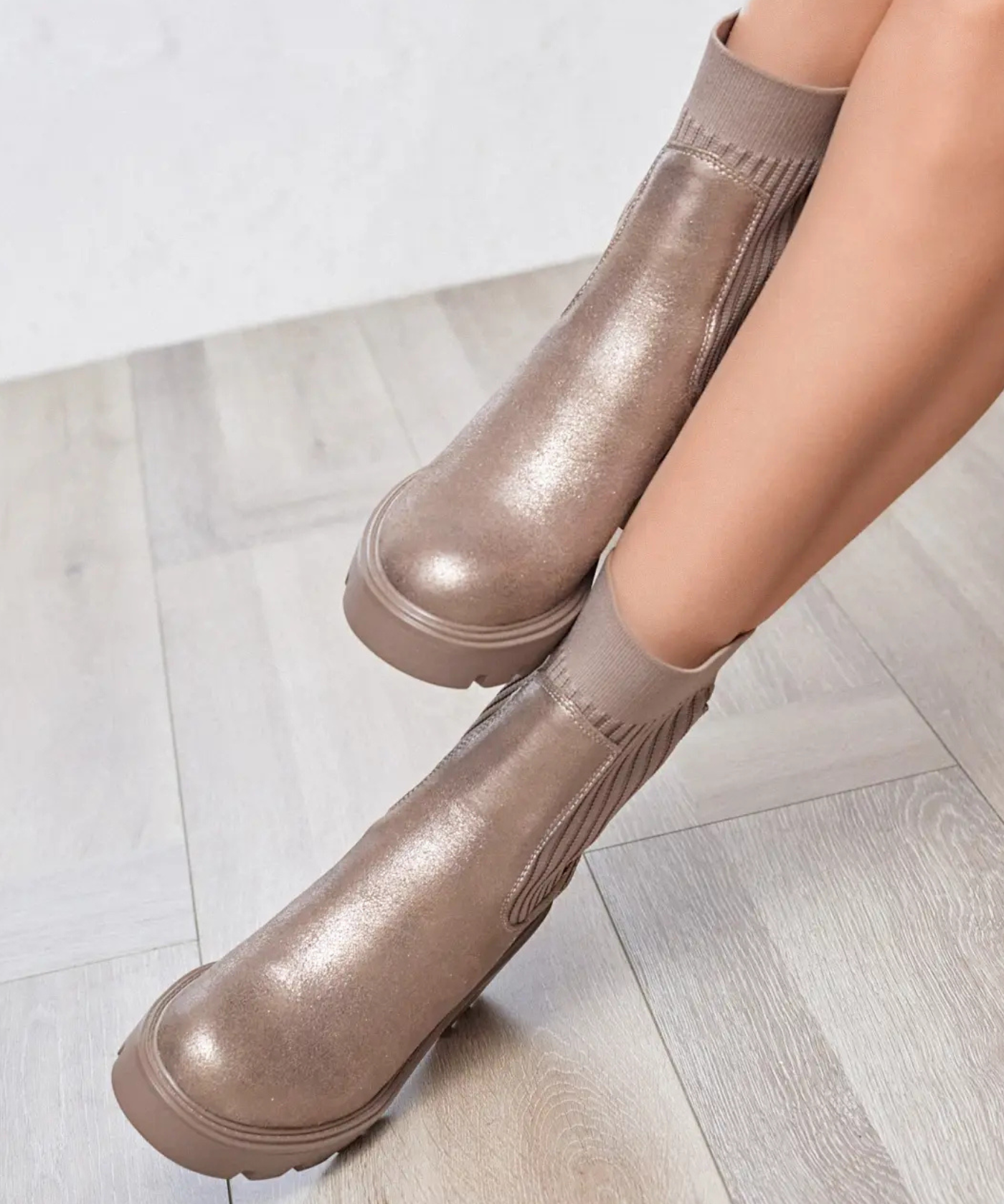 BOTTINES SOCKS MÉTALLISÉES – SEMELLE ÉPAISSE - Casualmode.fr