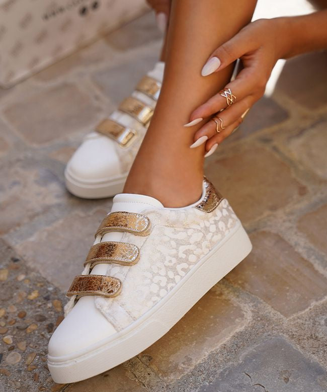Basket femme blanche et dorée léopard scratch - Elina - Casualmode.fr