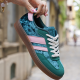 BASKETS VERTES ET ROSES A LACETS