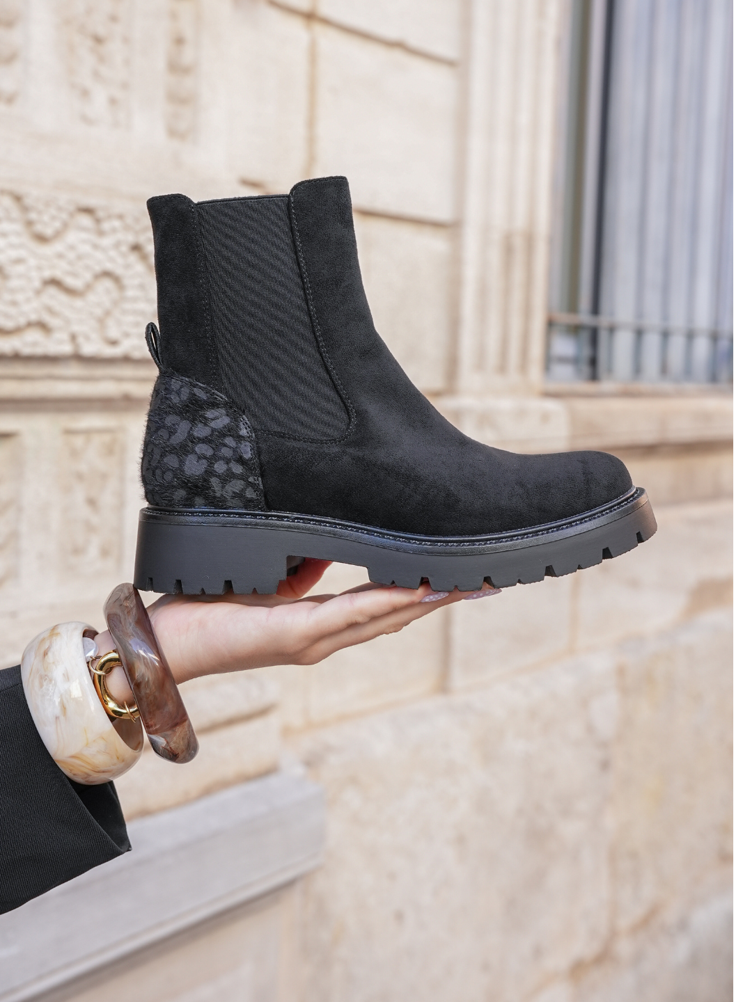 BOTTINES NOIRES À ÉLASTIQUES & ZIP - Casualmode.fr