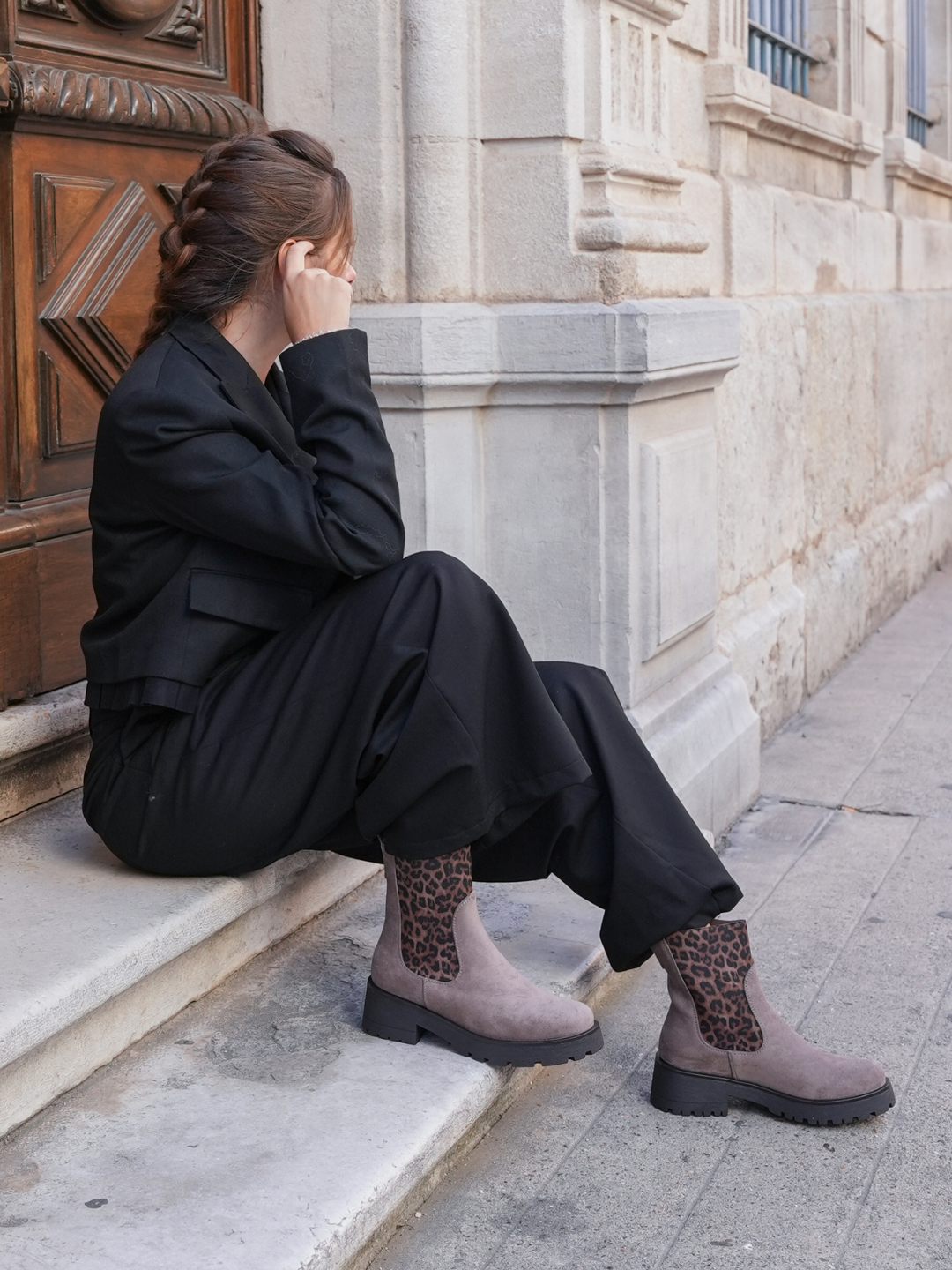BOTTINES TAUPE AVEC ÉLASTIQUE IMPRIMÉ LÉOPARD - Casualmode.fr