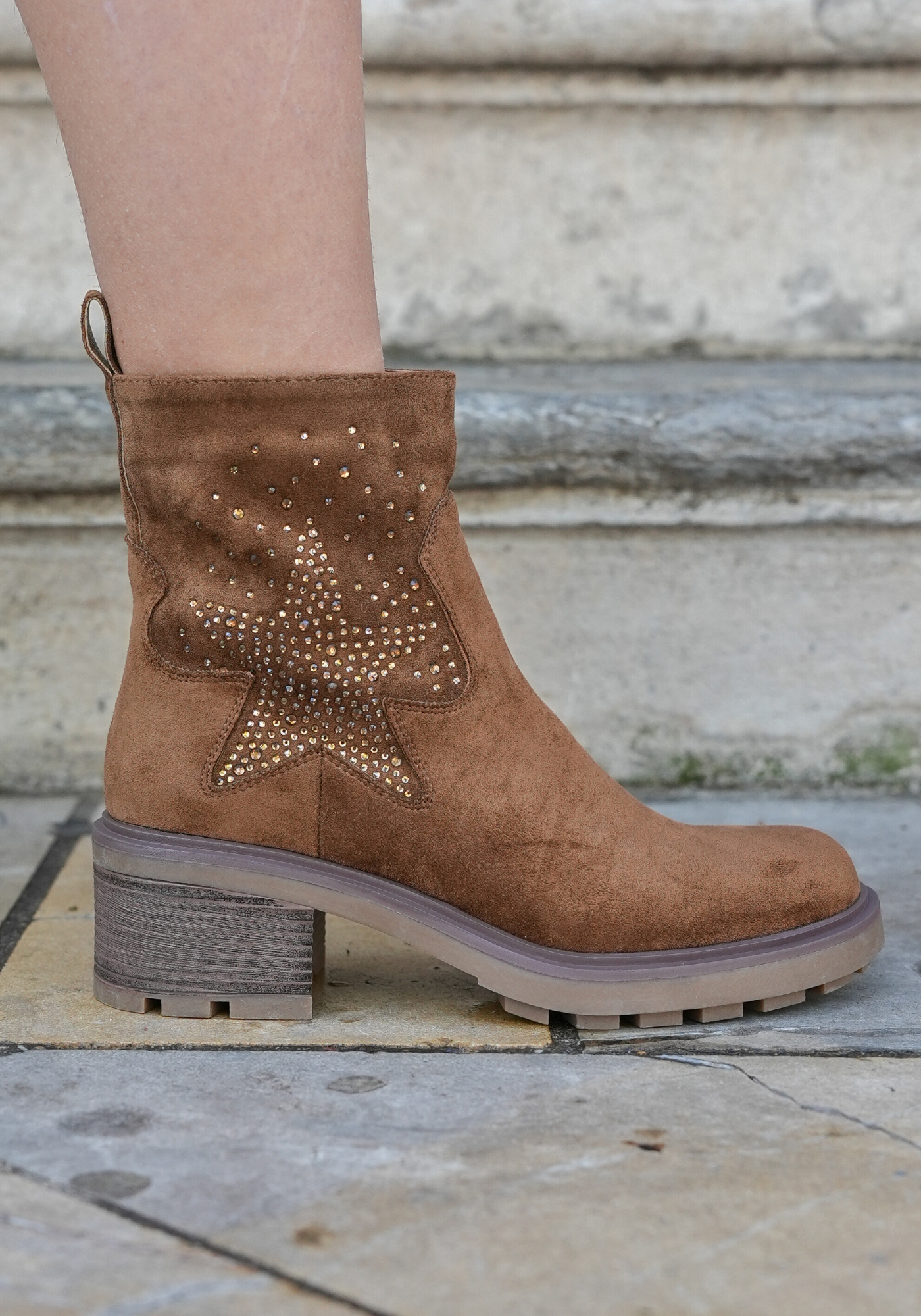 BOTTINES CAMEL ÉTOILE STRASS – TALON 5 CM - Casualmode.fr
