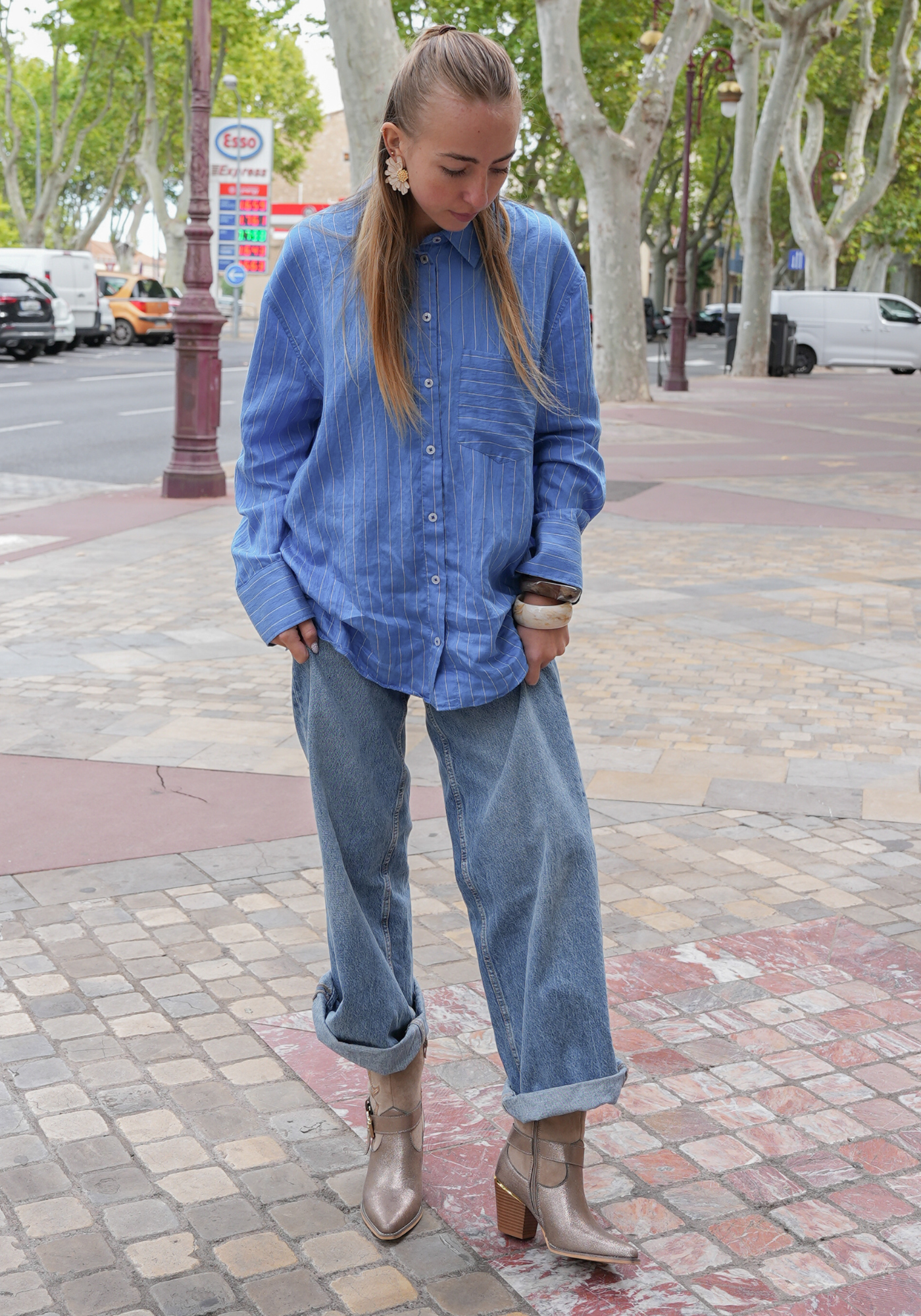 BOTTINES COWBOY COURTES DORÉES – STYLE WESTERN CHIC - Casualmode.fr