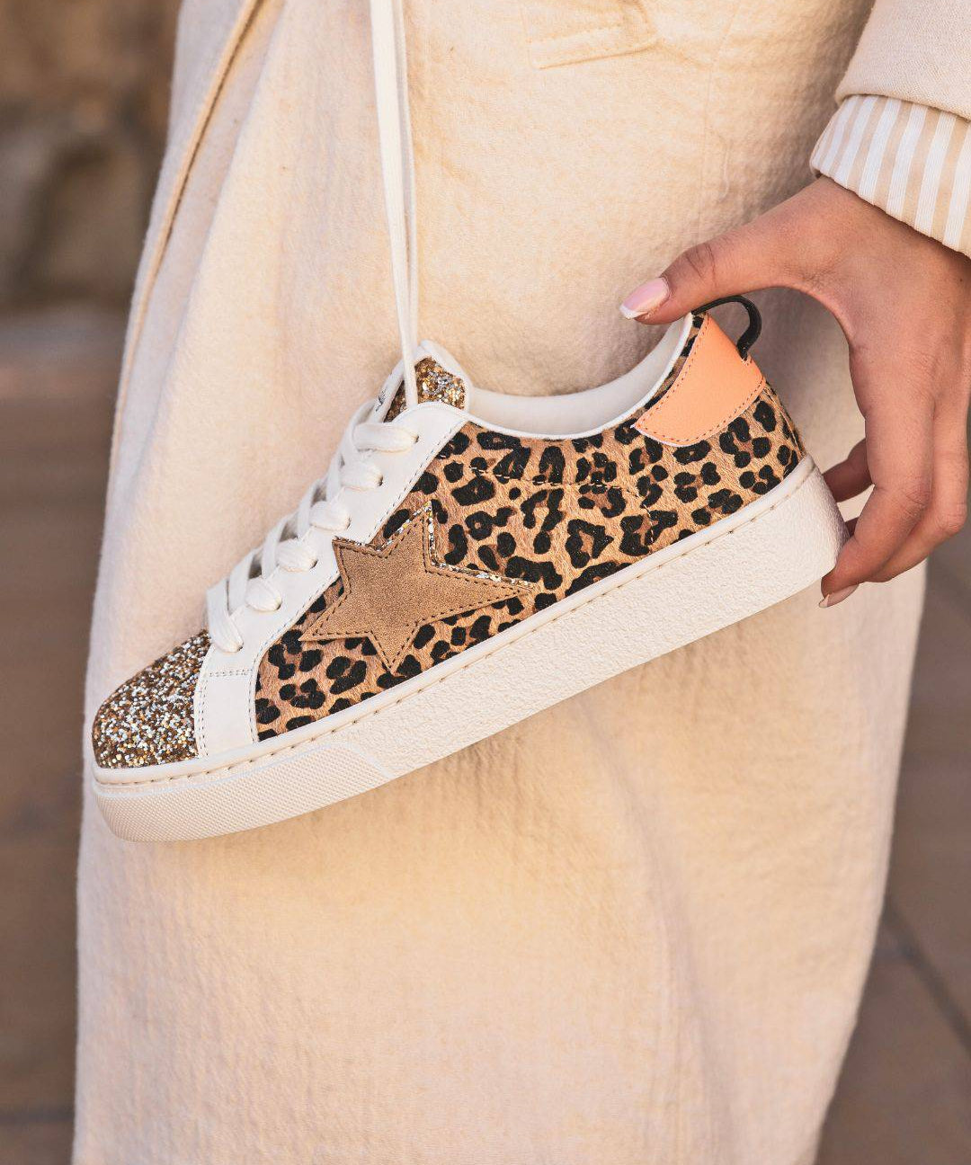 Basket femme étoile motif léopard à lacets - Juliette - Casualmode.fr