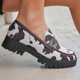 MOCASSINS MOTIF VACHE AVEC SEMELLE ÉPAISSE
