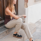 BASKETS PLATEFORME NOIRES ET BEIGE AVEC DÉTAILS FOURRURE