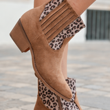 BOTTINES CAMEL WESTERN À MOTIF LÉOPARD