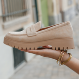 MOCASSINS BEIGE À SEMELLE CRANTÉE