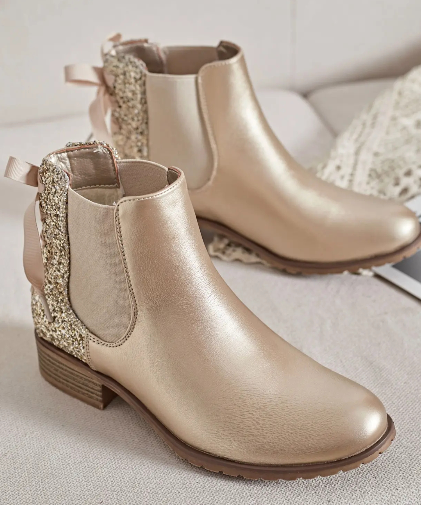 BOTTINES DORÉES GLITTER – ÉCLAT & ÉLÉGANCE - Casualmode.fr