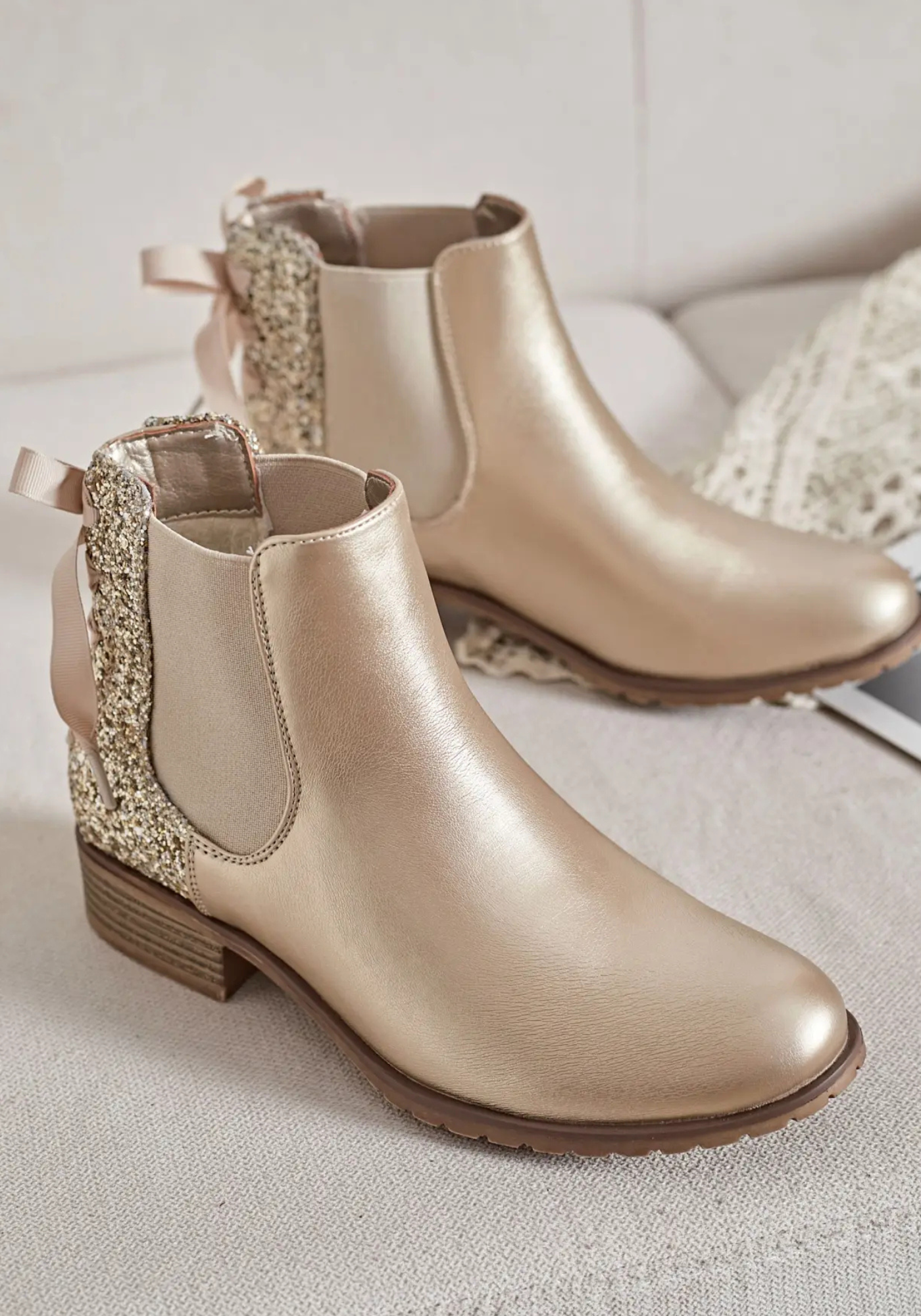 BOTTINES DORÉES GLITTER – ÉCLAT & ÉLÉGANCE - Casualmode.fr