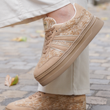BASKETS BEIGE TEXTURÉES AVEC SEMELLE ÉPAISSE