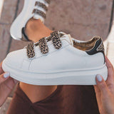Basket femme scratch blanche léopard - CL24 LEO - Casualmode.fr