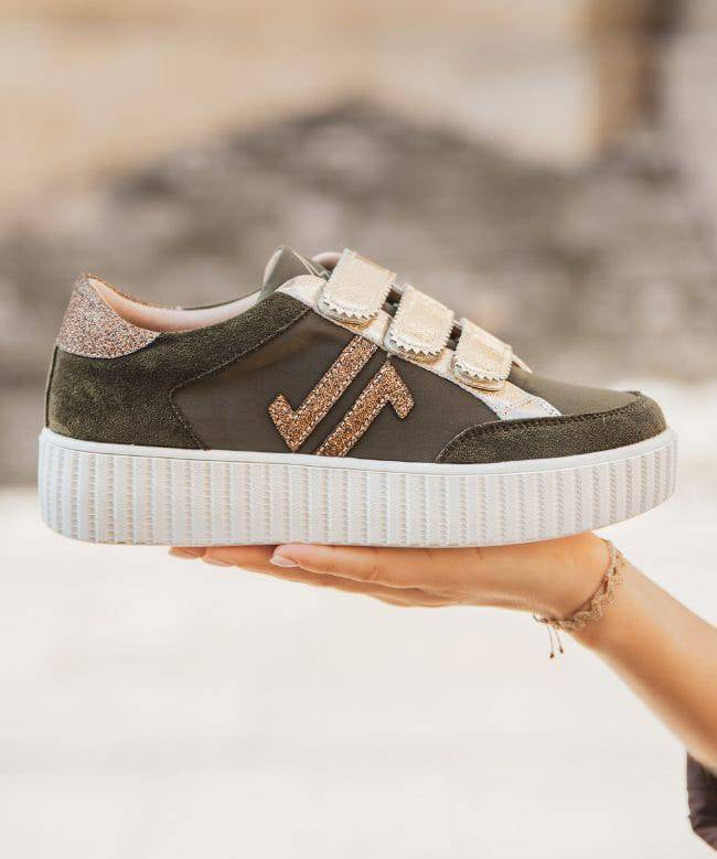 Basket femme kaki à scratch - CLE01 GREEN - Casualmode.fr
