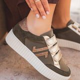 Basket femme kaki à scratch - CLE01 GREEN - Casualmode.fr