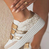 Basket femme dorée léopard et blanche à scratch - CL60 GOLD - Casualmode.fr
