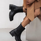 BOTTINES NOIRES À SEMELLE ÉPAISSE